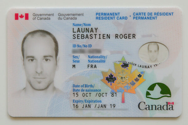 Carte De Résidence Permanente Au Canada